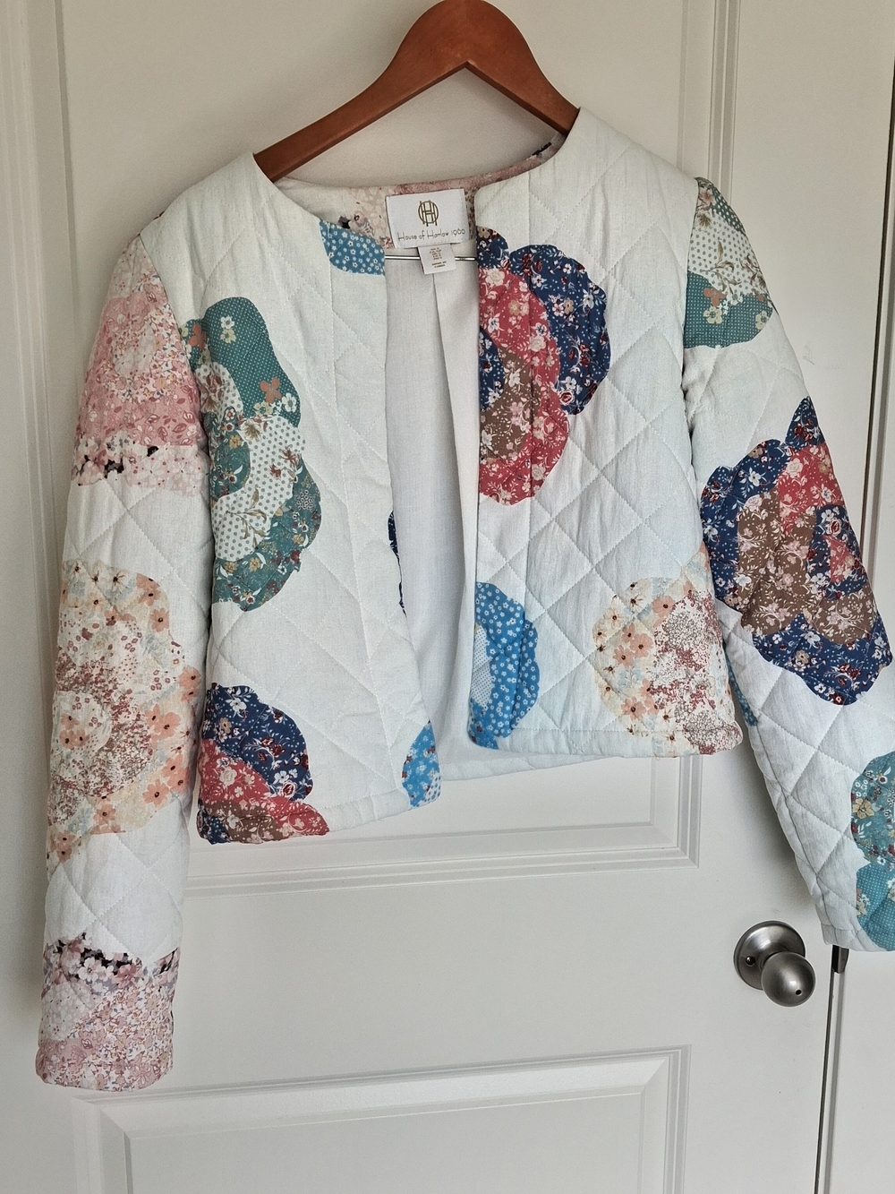 House of Harlow 1960 White Quilted Floral Crop Blazer